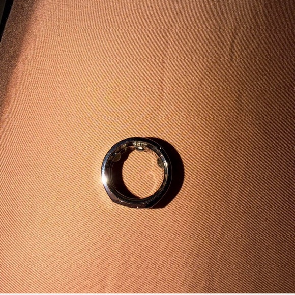 Oura ring gen 3 - Picture 3 of 4